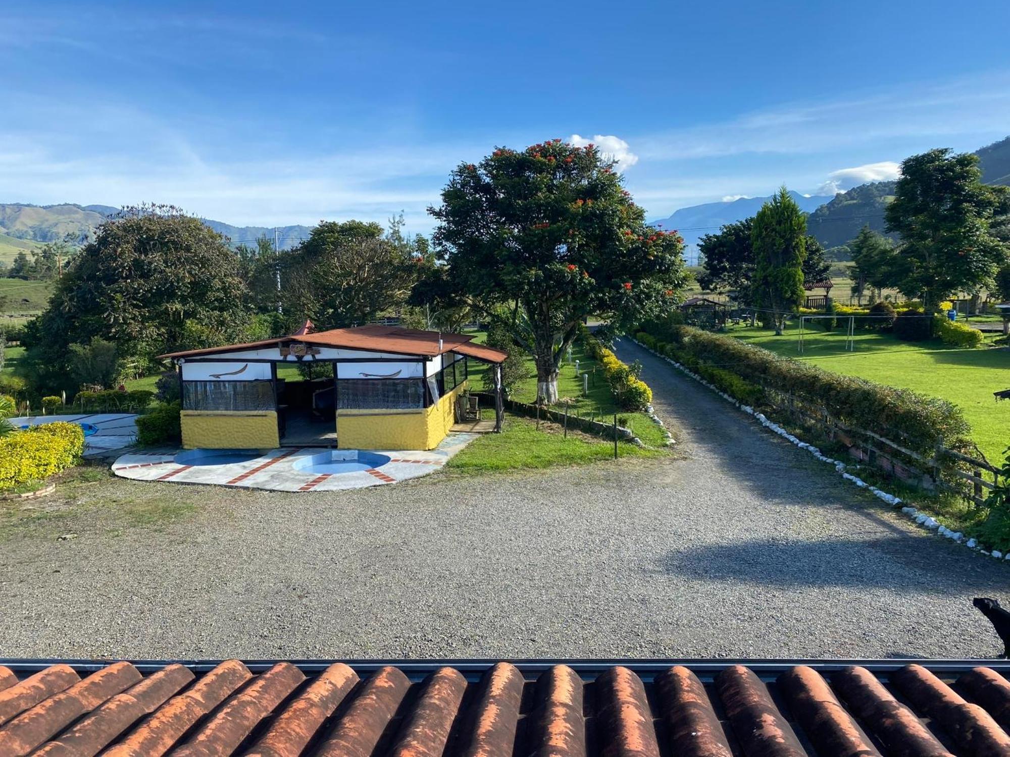 Finca Hotel Paraiso Urrao Exteriör bild