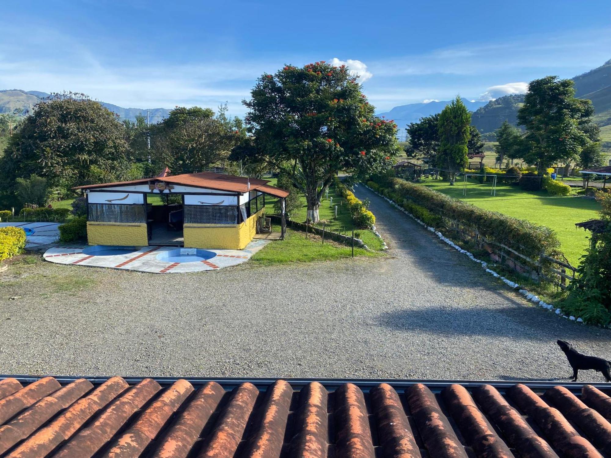 Finca Hotel Paraiso Urrao Exteriör bild